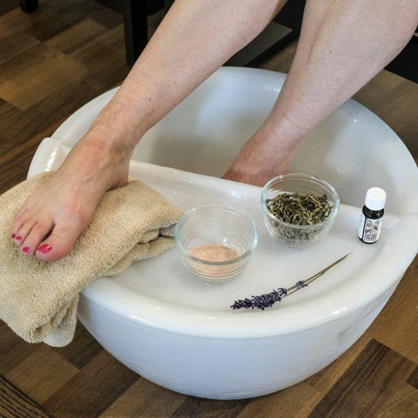 the-7-steps-to-a-perfect-homemade-foot-soak