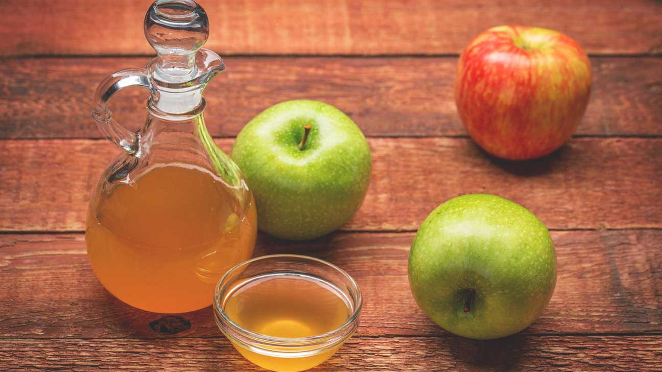 Apple cider vinegae detox drink