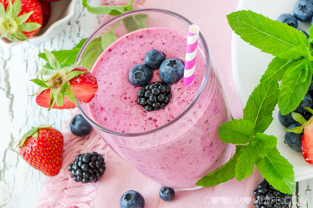 Keto Mixed Berry Smoothie