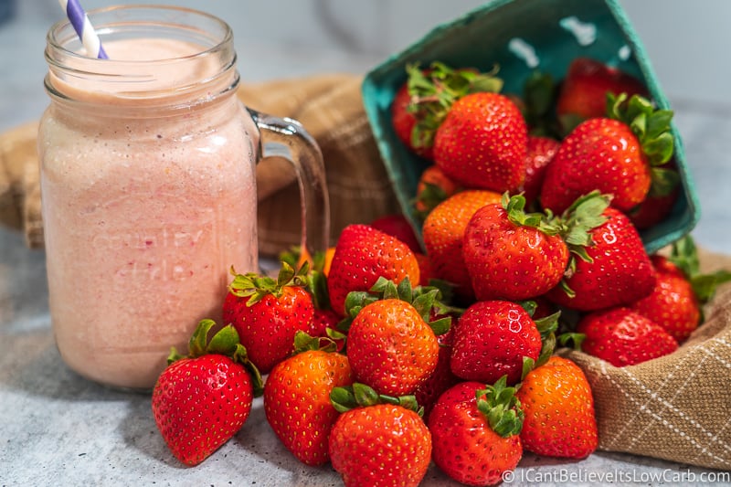 Strawberry Keto Milkshake with No Calories